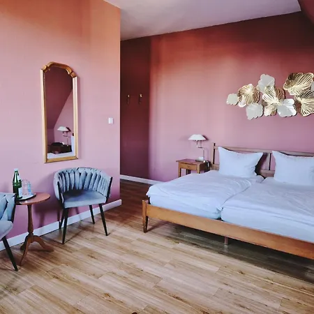 מלון Viktoria Luise 4*